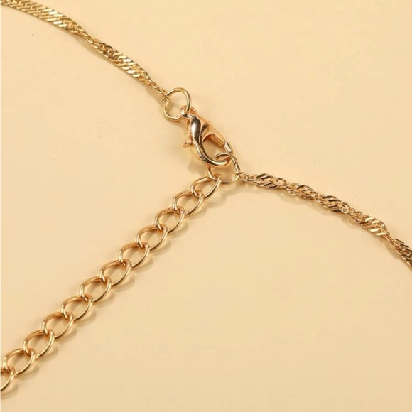 Necklace - Picture 5 of 8